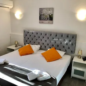 le-castelet.fr-provencehotel.com/